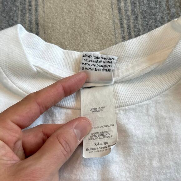 Vintage 90s Looney Tunes Tweety Sylvester T-Shirt Size XL Cartoon 1998 - Picture 3 of 10